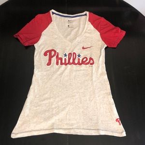 Women’s Phila Phillies T-shirt